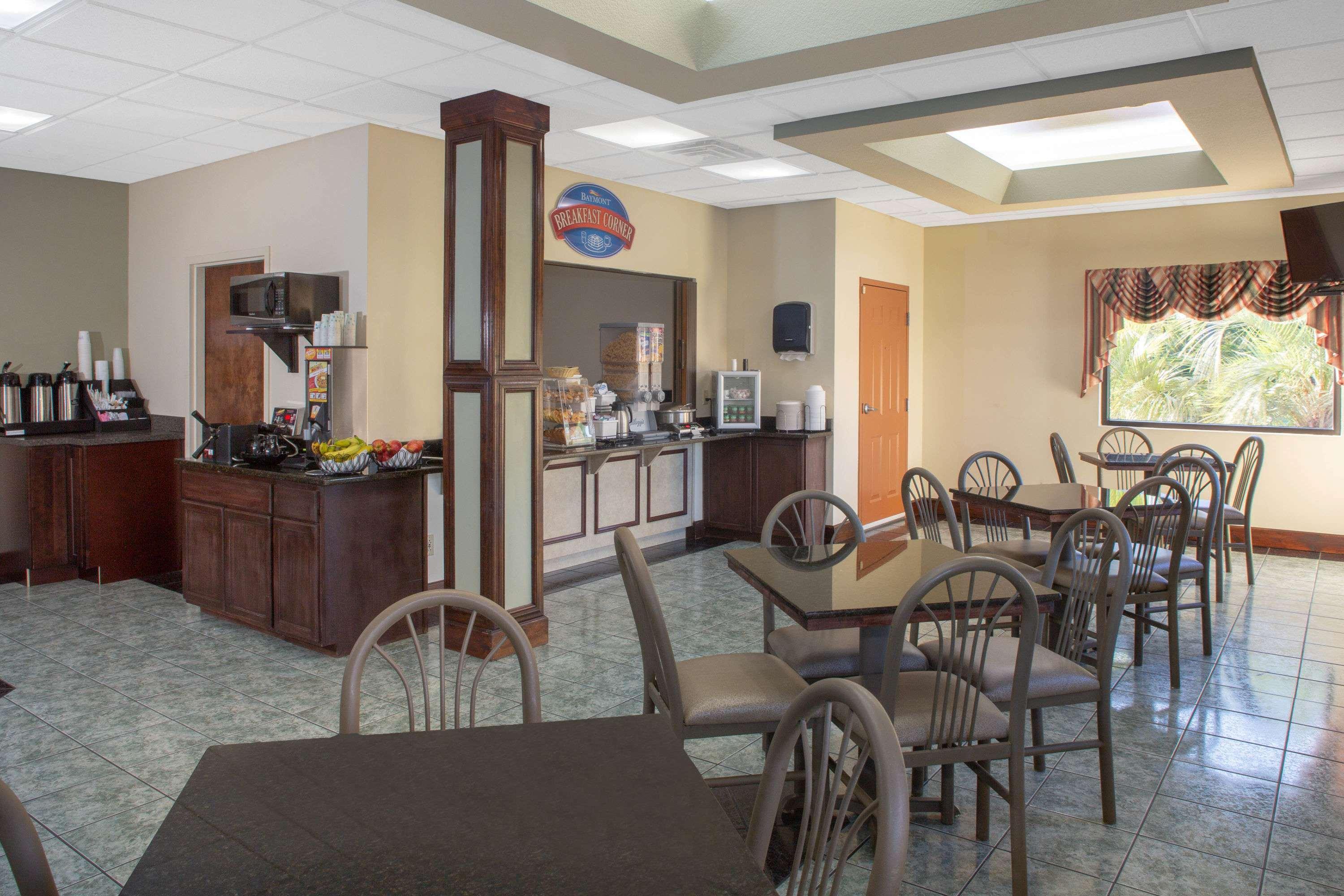 Baymont By Wyndham Midway Tallahassee Εξωτερικό φωτογραφία
