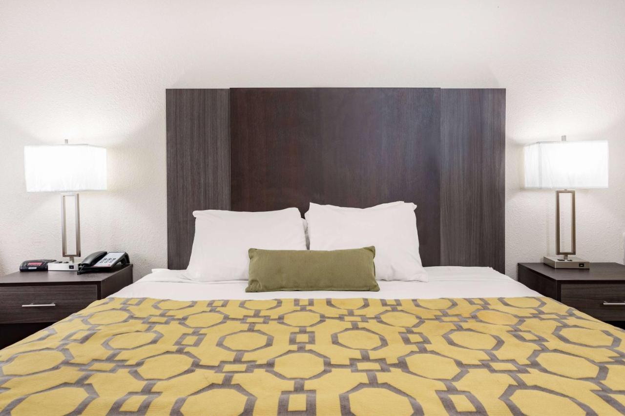 Baymont By Wyndham Midway Tallahassee Εξωτερικό φωτογραφία